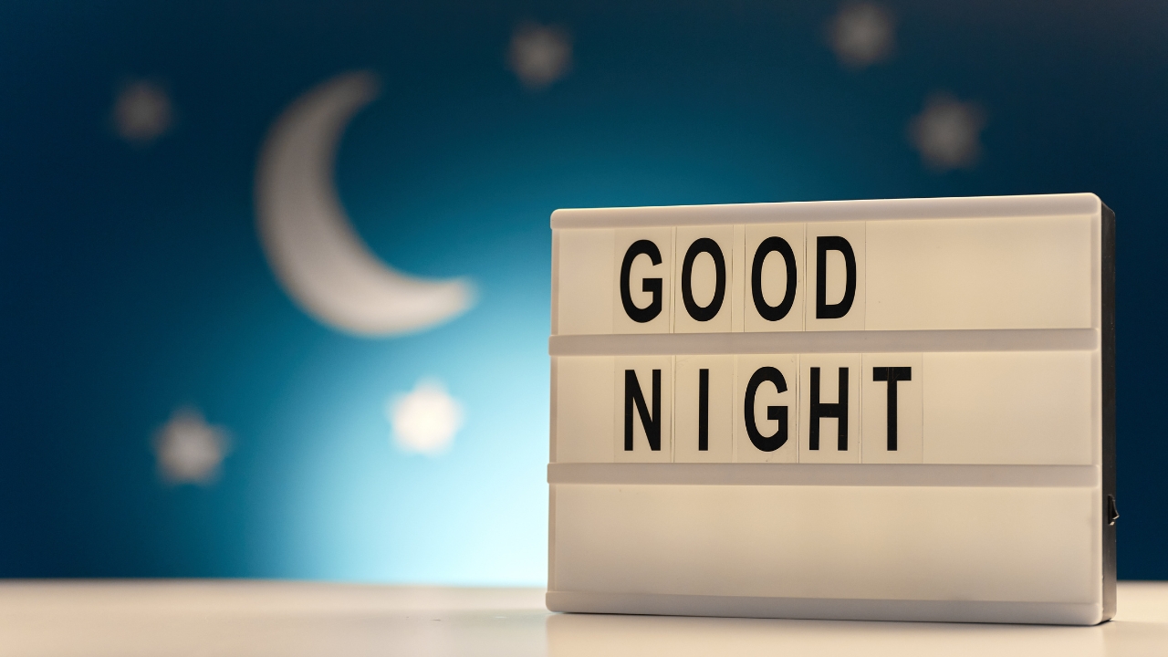 Good night messages for female friend-featured image